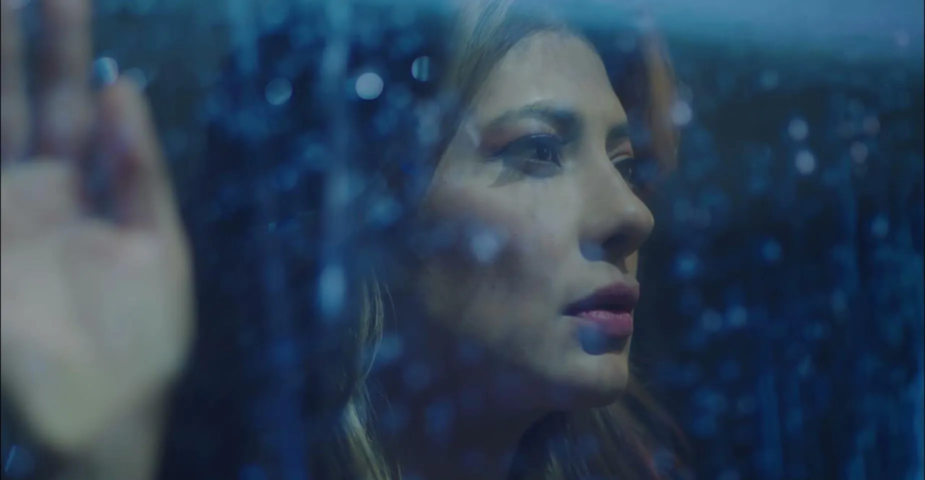 SOS Commercial with Vivi Castrillon